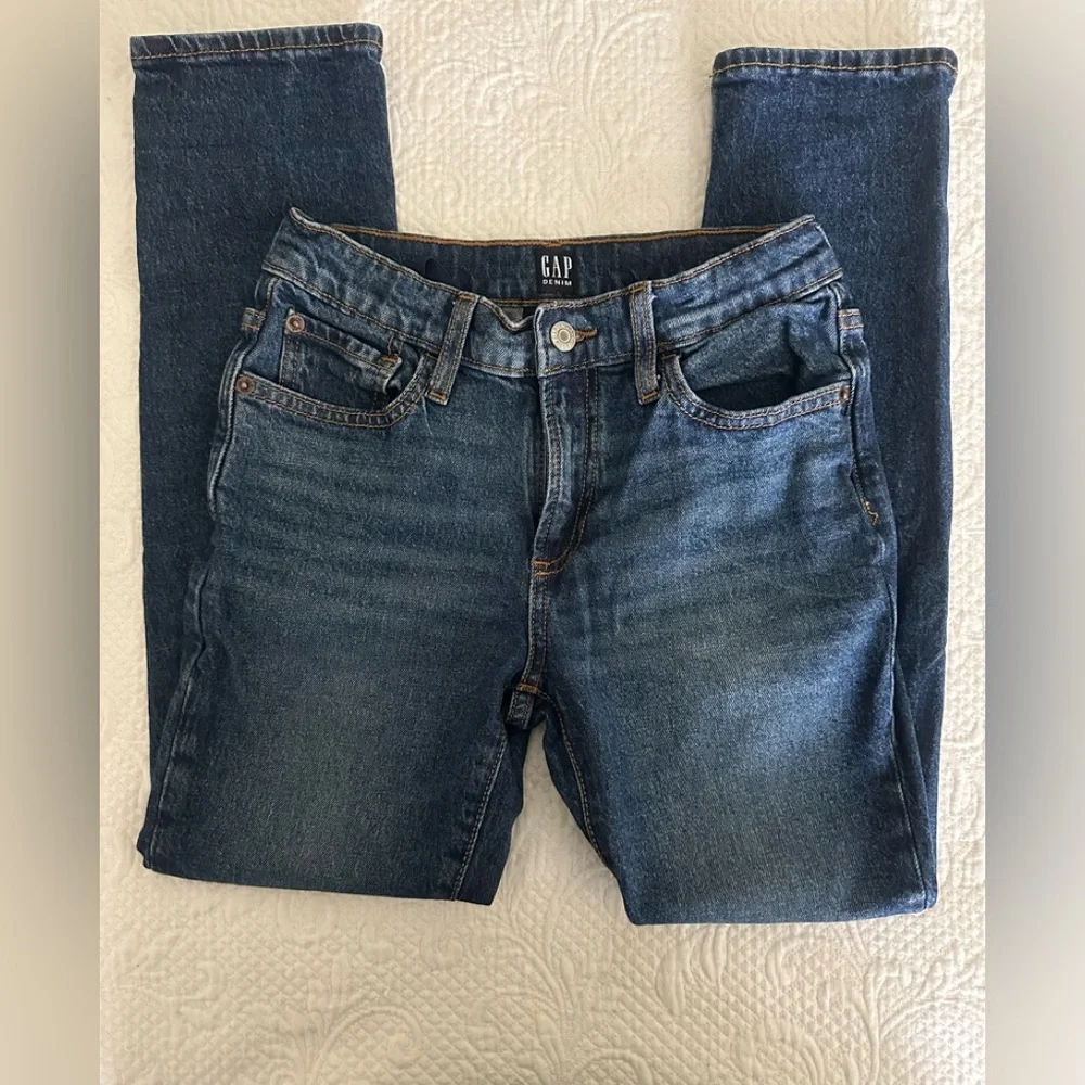 NWOT GAP (BOYS) KIDS ORIGINAL STRAIGHT TAPER JEANS. Sz 6 Excellent Condition
